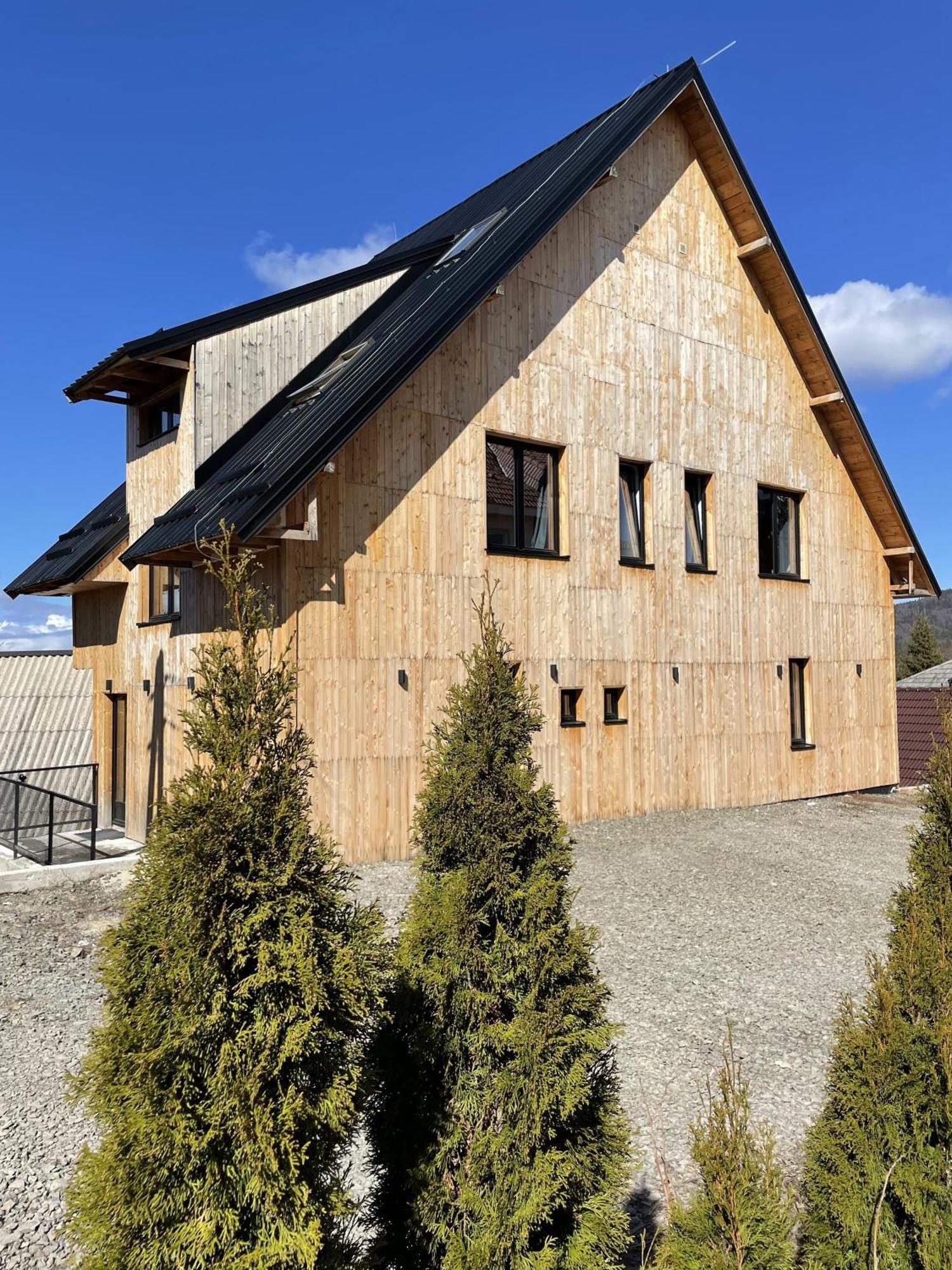 Montana Hotel Lisina Exterior photo